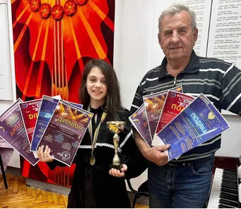 Учасник конкурсу з нагородою